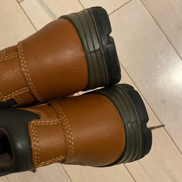 Wolverine brown leather steel toe slit & oil resistant work boots main image 14